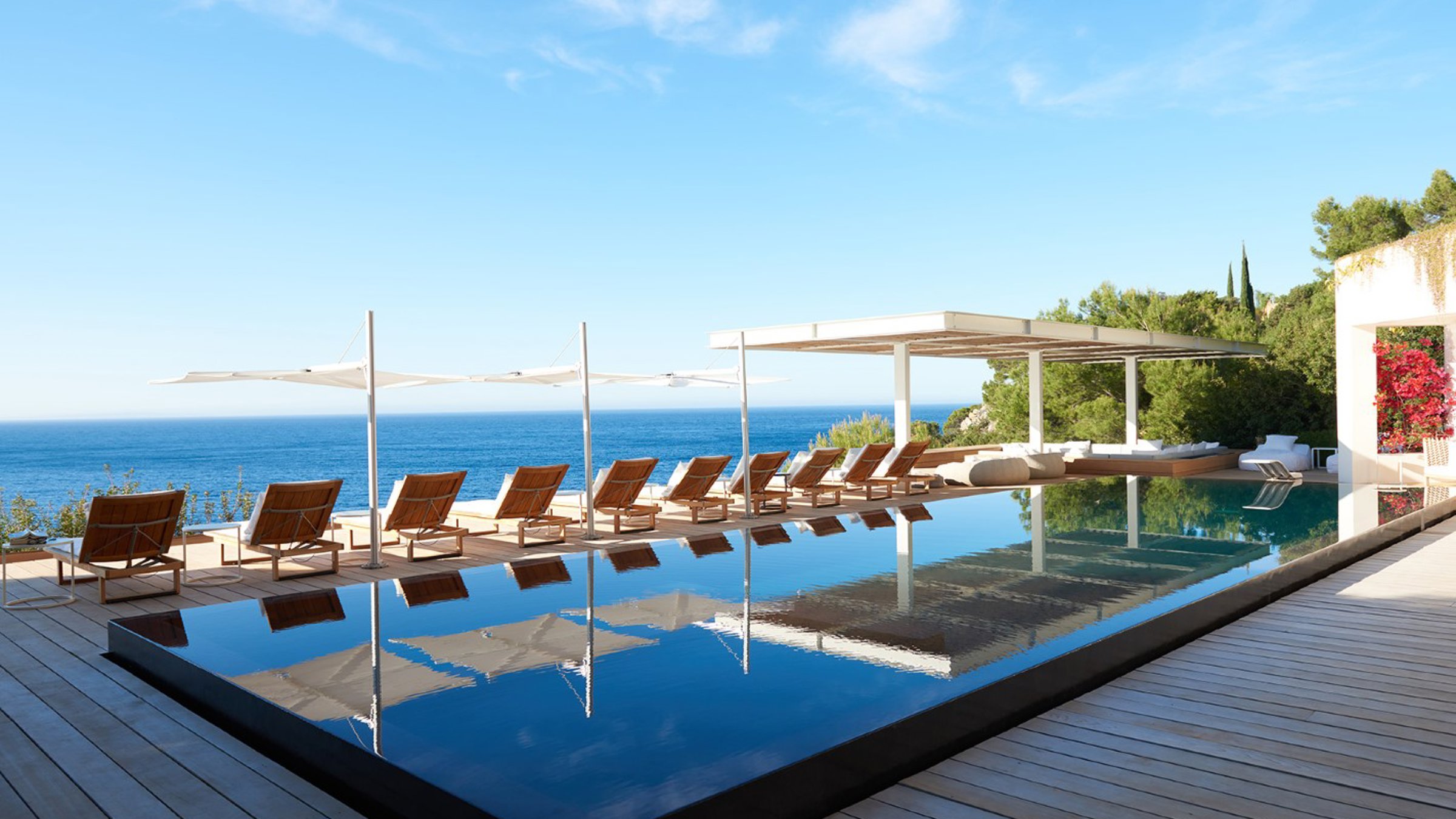 The best way to choose a luxury family villa holiday in Ibiza | Dynamic Lives