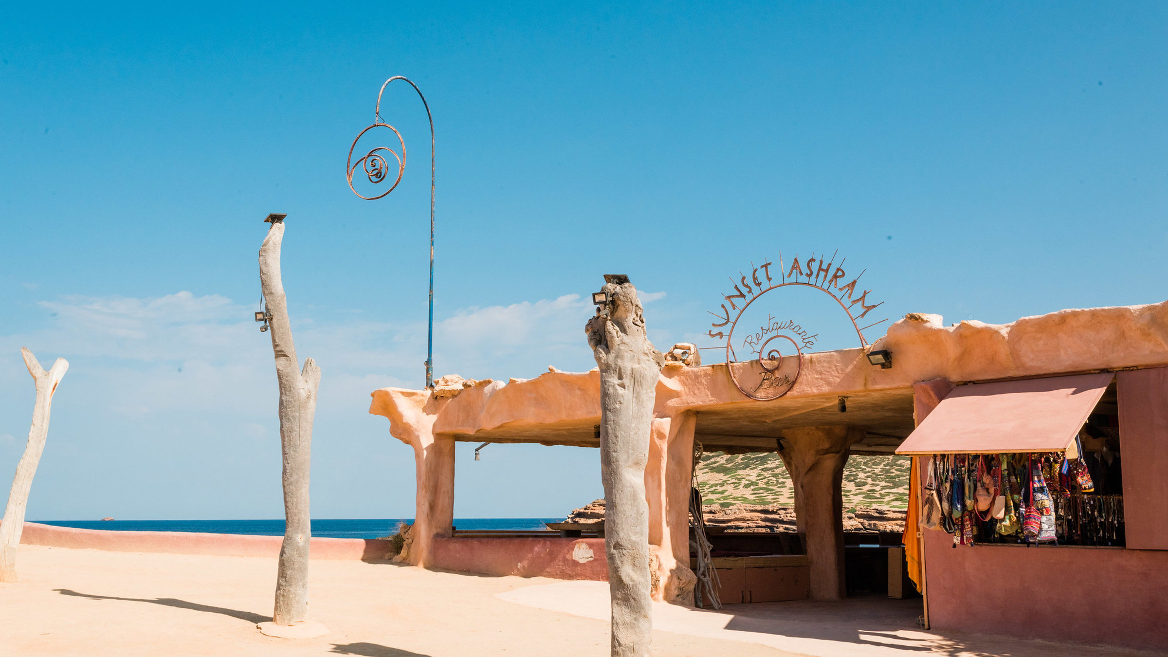 dynamic-lives-blog-guide-cala-conta-2019-03