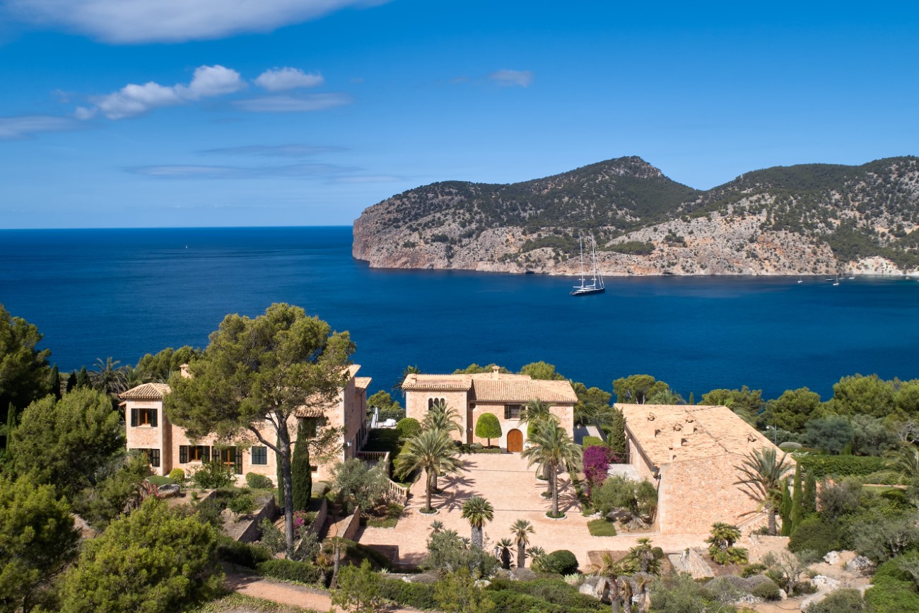 Ibiza or Mallorca - Which Should You Visit? 