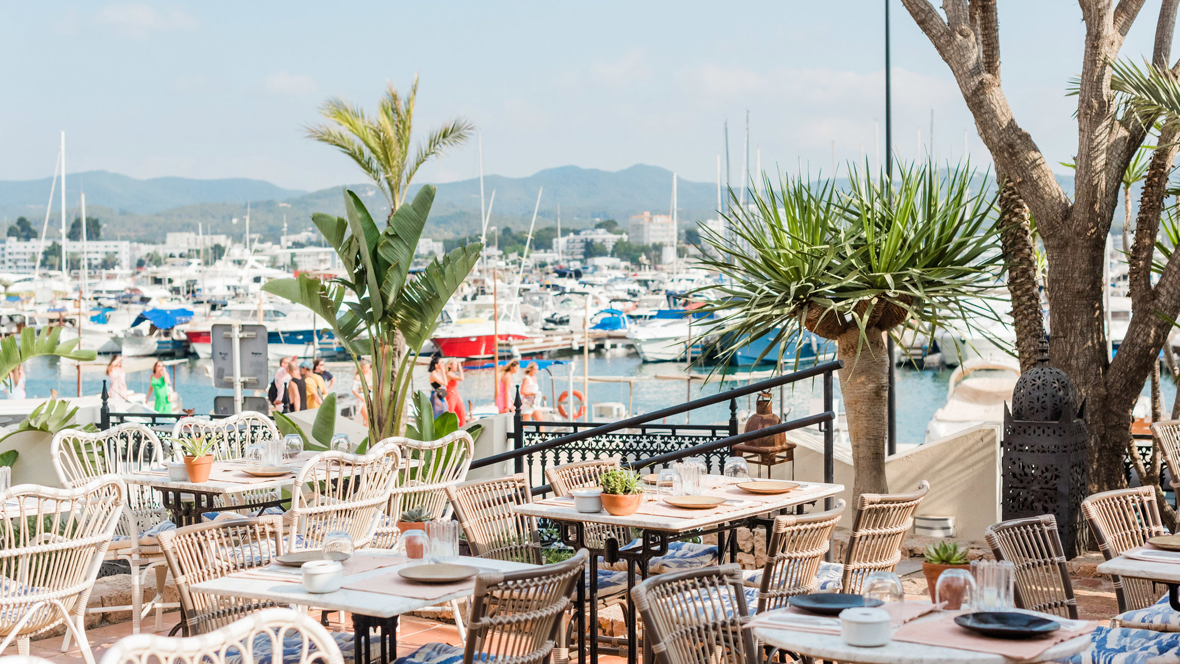 postcards-from-ibiza-san-antonio-2019-02